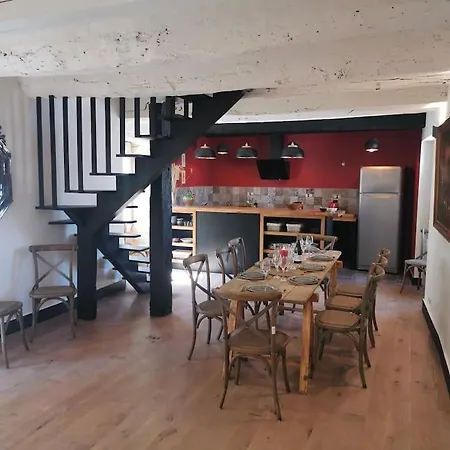 Feriehus 11 Pers Les Maisons Medievales De Charme En Quercy Puylagarde