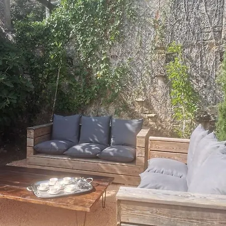 11 Pers Les Maisons Medievales De Charme En Quercy Дом отдыха *