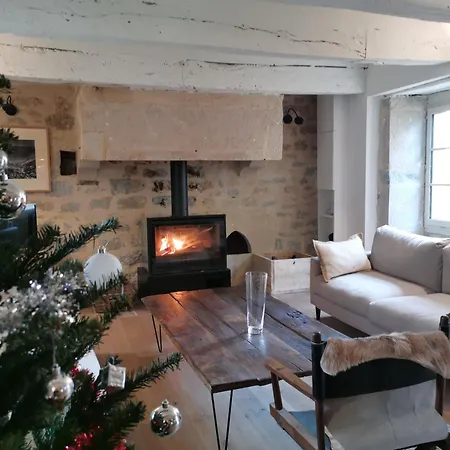 11 Pers Les Maisons Medievales De Charme En Quercy * Puylagarde